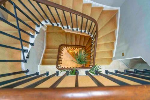 Gambar di galeri bagi Luxury Georgian House With Sauna Sleeps 19-23 di Harleston