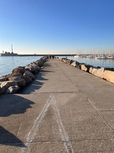 Photo de la galerie de l'établissement Business & Beach Appart moderne proche mer- 4 personnes, WIFI, au Havre