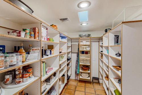 Una cocina o zona de cocina en Fore on the 4th
