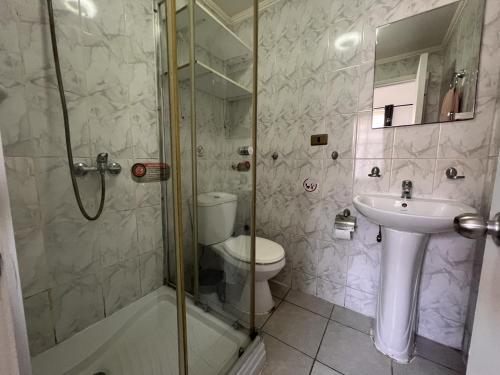 Koupelna v ubytování Hostal Arlegui - Viña Centro