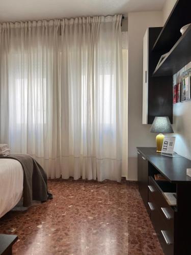 Apartment Wall Center - Aloha Sevilla