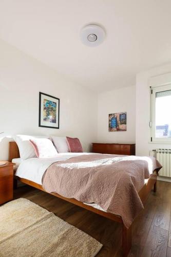 White & Bright Escape 1BDR apt