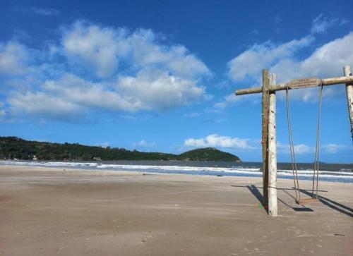 Afbeelding uit fotogalerij van Casa Temporada Praia do Sonho in Palhoça