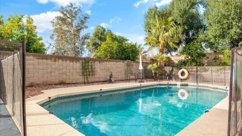 Gallery image of Beautiful Glendale Home with Pool Spa Games in Phoenix