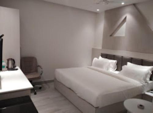 Легло или легла в стая в Hotel MidTown , Bareilly