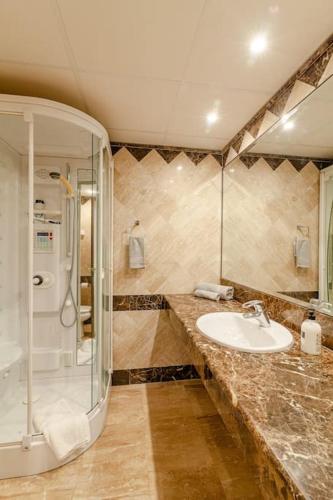 Frontline 2 bed apartment, San Pedro de Alcántara