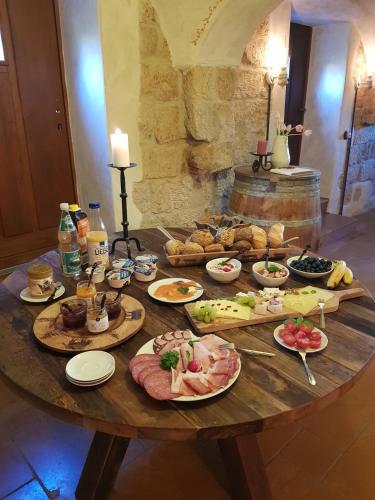 Mad på lejlighedshotellet eller i nærheden