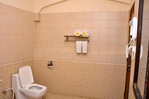 Kylpyhuone majoituspaikassa Forodhani Park Hotel