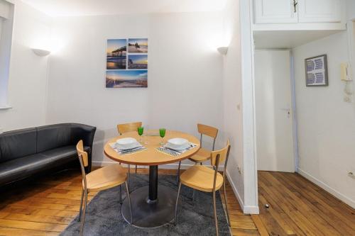 Posezení v ubytování Résidence Leclerc - Appartements d'hôtes - Secteur thermal