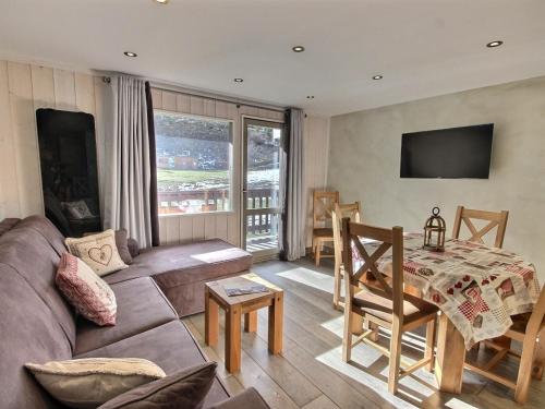 Bel appartement cosy de 50m² pour 4 pers, pied des pistes Méribel Mottaret avec terrasse et parking - FR-1-411-913