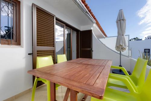 CASA NINI - Apart para 6 com AC e a 100 m da praia Mónica Isabel