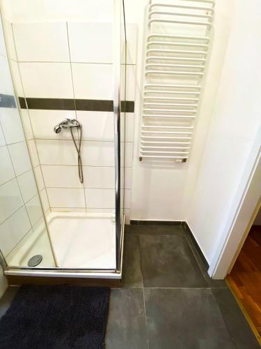 Bilik mandi di Royal Apartments Bremen - Ferienwohnungen & Fahrradverleih