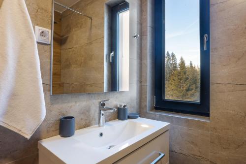 Ένα μπάνιο στο Apartmani Aria Jahorina