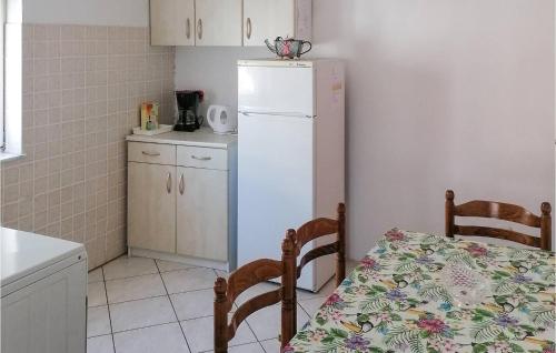 Cozy Apartment In Crikvenica With House Sea View