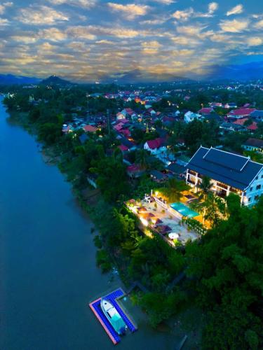 老挝湄公河主题酒店 с высоты птичьего полета