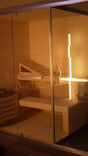 a reflection of a room with a bunk bed at Domus Aquae Rooms & Wellness SPA in Genova