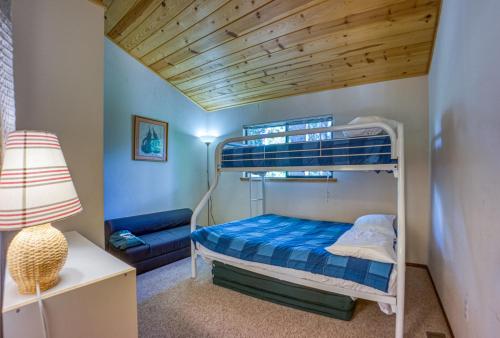 Postel nebo postele na pokoji v ubytování Pinetree Paradise
