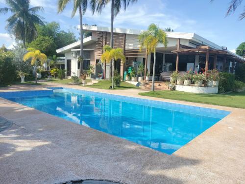Piscina en o cerca de Seaview Residence Garden Room1