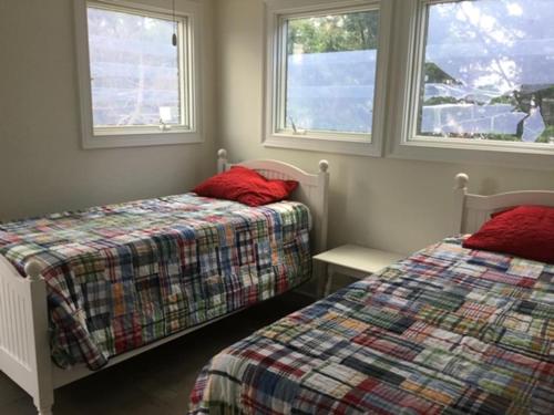 Katil atau katil-katil dalam bilik di 4Th From The Ocean! Sleeps 10!