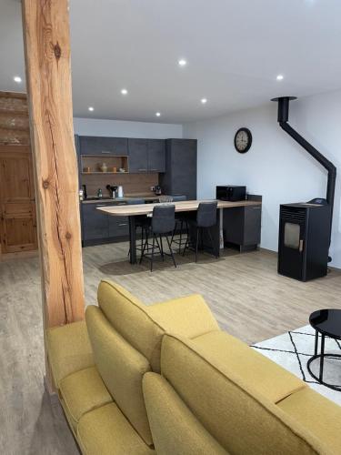 Galeriebild der Unterkunft MAISON DE VILLAGE in Chambon-le-Château