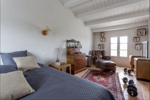 Χώρος καθιστικού στο Beautiful villa 4BR with jacuzzi near the beach