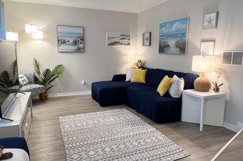 Gallery image of Five Minutes to the Beach! Pet Friendly in Redington Shores