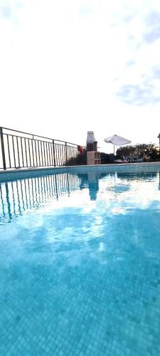 La Torrecica, con carácter andaluz y magníficas vistas al mar y Sierra Nevada