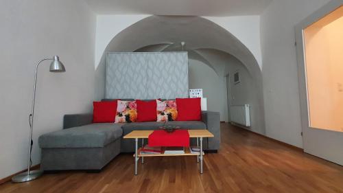 Kienreich Apartments - Moderne, ruhige Altbauwohnung im Herzen der Altstadt