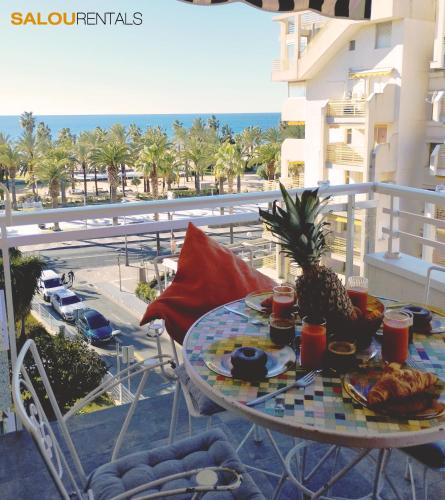 Blue Sky Berlin - Passeig Jaume I