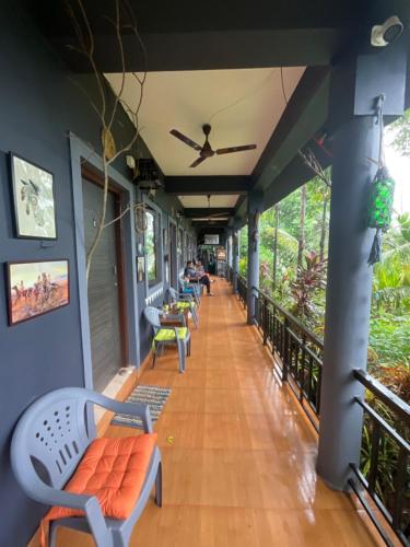 Gallery image of De CaveMan Goa A Jungle Retreat in Arambol