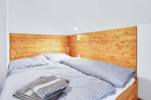 Ein Bett oder Betten in einem Zimmer der Unterkunft APARTMÁN U MAXÍKŮ