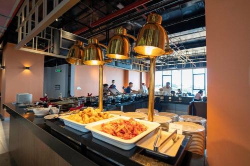 Jídlo v aparthotelu nebo okolí