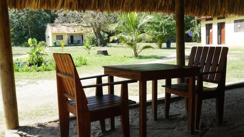 Κήπος έξω από το Ecolodge Playa Brava Teyumakke