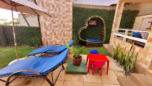Κήπος έξω από το Casa à beira mar de Maragogi com 3 quartos, 4 banheiros e Área Verde