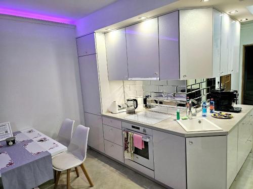 Una cocina o zona de cocina en Apartament Chill & Lux