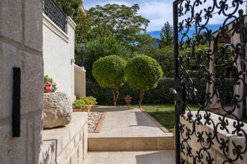 Gallery image of Holiday Home Sime & Cvita in Split