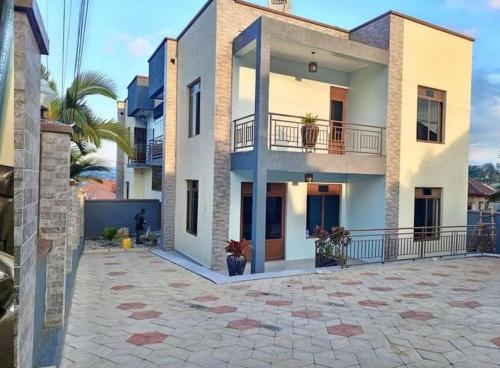 EXOTIC HOMES PLUS – Photos 2