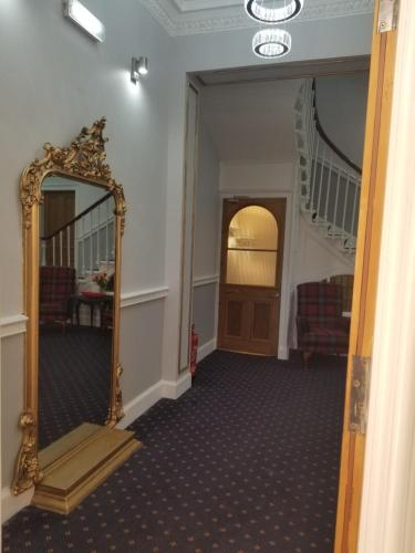 Mayfield Suites photo 78