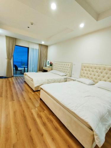 Katil atau katil-katil dalam bilik di TMS Quy Nhơn - Lee Xinh