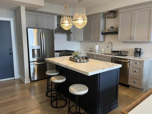 Gallery image of Tastefully Decorated Condo in Ship Bottom