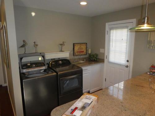 Gallery image of Bayside Cape, Quiet Street in Beach Haven Crest