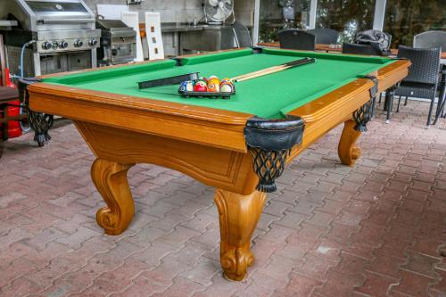 Mesa de billar en Penzion Kotvas