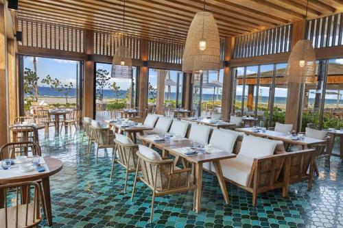 A restaurant or other place to eat at Alma Resort Cam Ranh