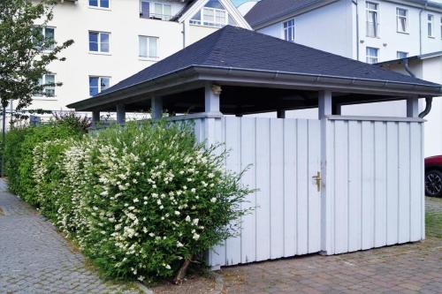 Fotografie z fotogalerie ubytování Großzügige Whg. mit verglaster Veranda, geschützter Terrasse v destinaci Kühlungsborn