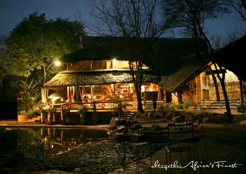Bangunan di mana terletaknya hotel