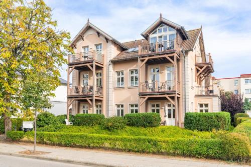 奥斯赛拜-屈隆斯博恩Lichtdurchflutete Fewo mit 2 Balkonen, strandnah, mit Parkplatz的相册照片