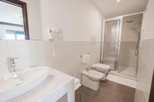 Koupelna v ubytování Hotel Paistos Paestum
