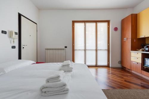 GuestHost - Comfy Studio only 900m from Affori FN Station!