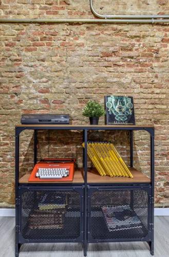 Latina Corporate Housing with Billard &Darts