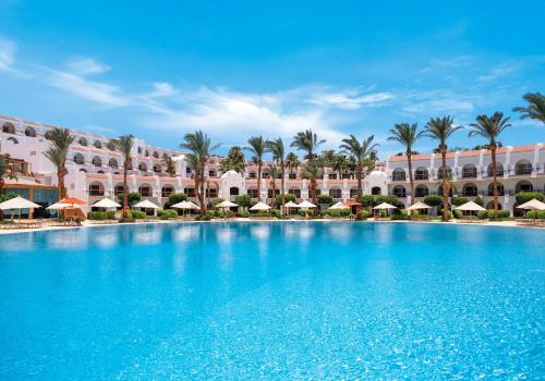 Bazén v ubytování Savoy Sharm El Sheikh nebo v jeho okolí